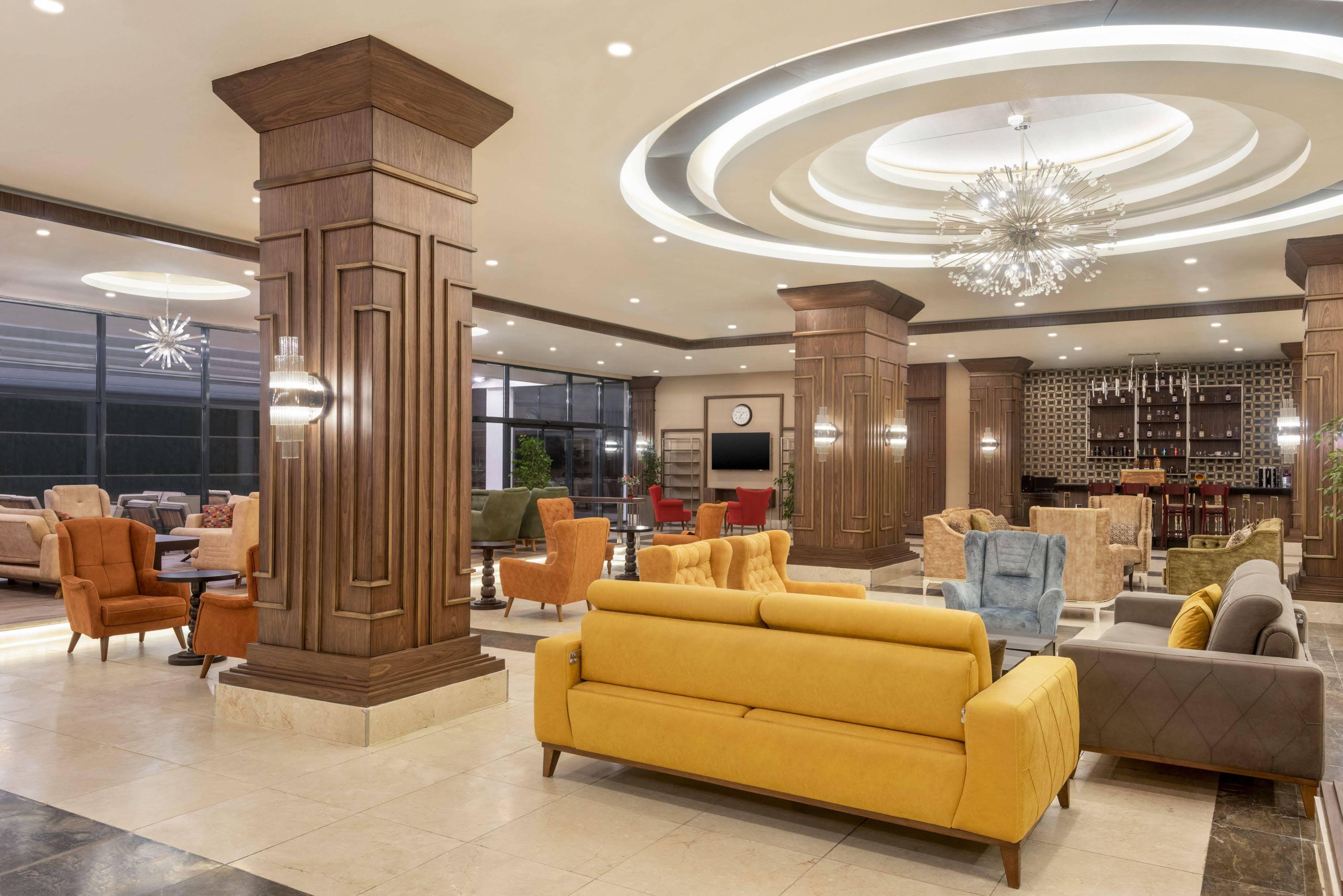 Ramada Resort By Wyndham Unye Ngoại thất bức ảnh