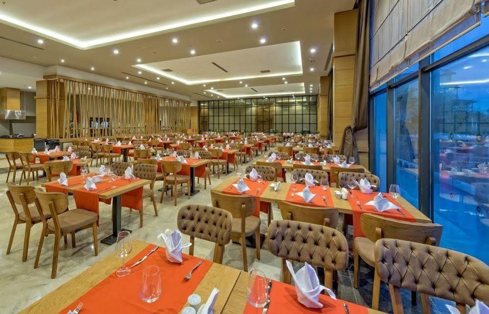 Ramada Resort By Wyndham Unye Ngoại thất bức ảnh