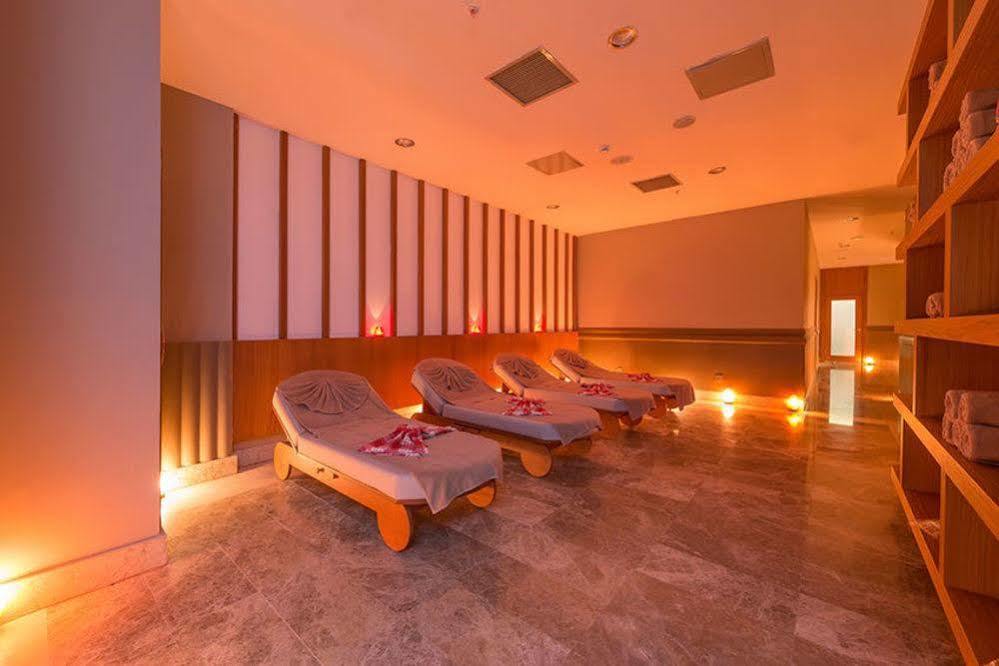 Ramada Resort By Wyndham Unye Ngoại thất bức ảnh
